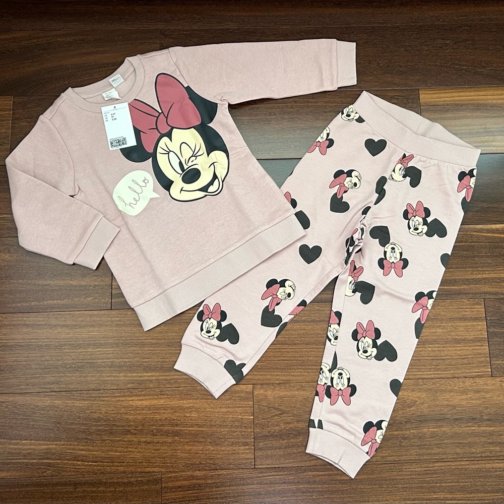BNWT H&M Minnie Mouse Pink Sweatshirt and Joggers Set